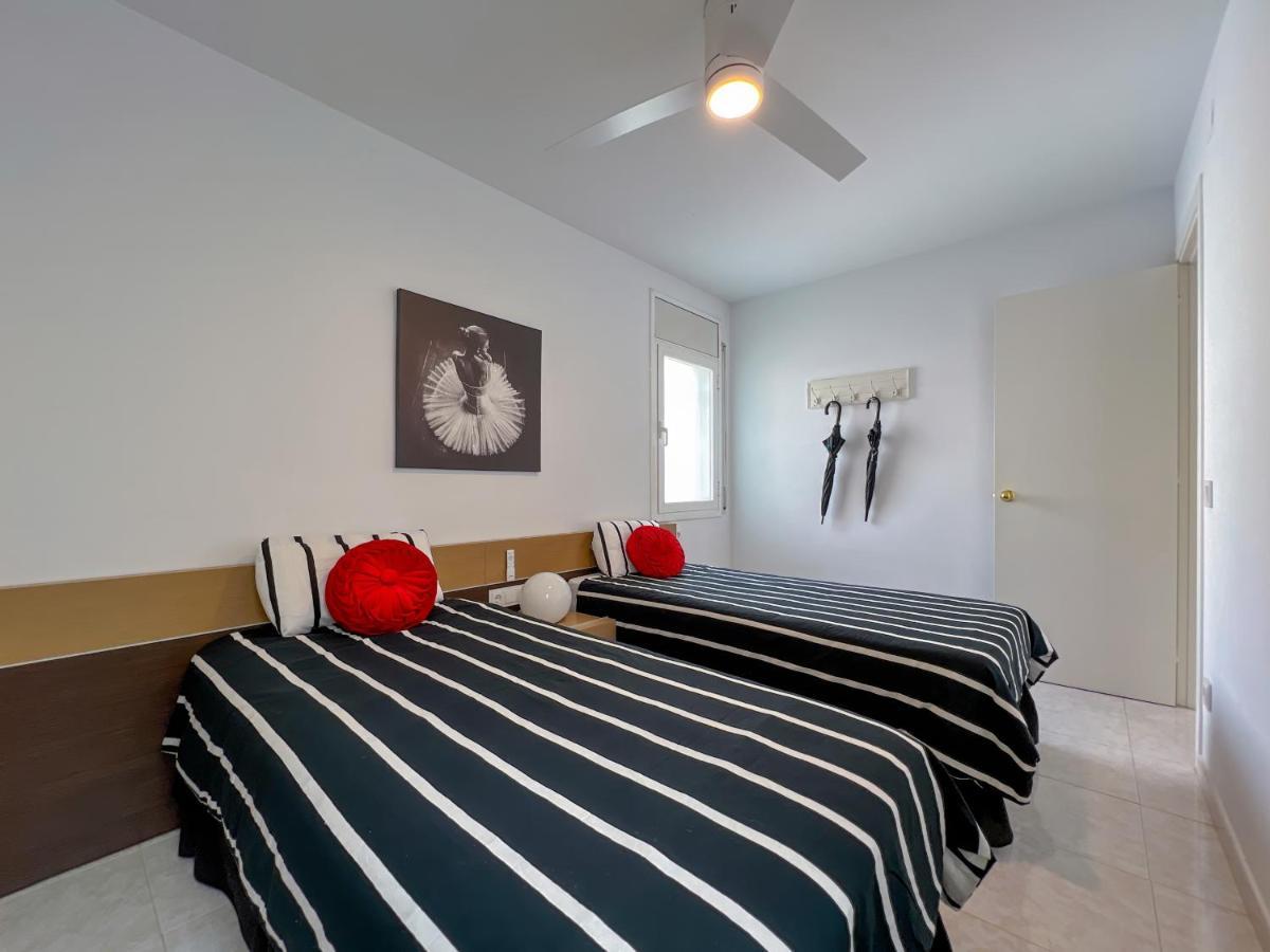 Vivalidays Yolanda Appartement Calella Buitenkant foto