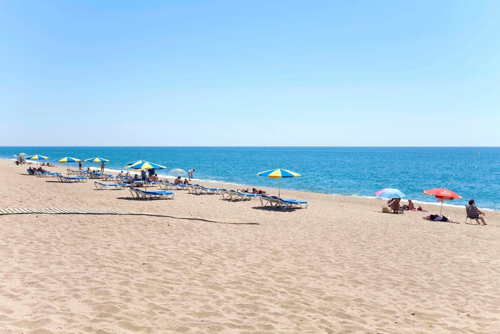 Vivalidays Yolanda Appartement Calella Buitenkant foto